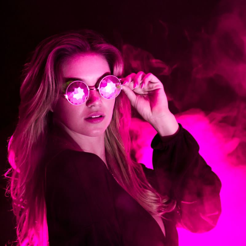 imagine-glasses-model-shot